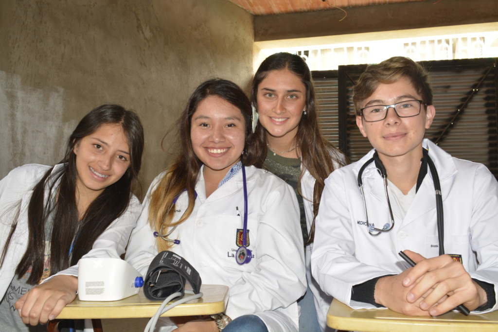 médicos